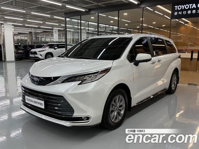 Sienna 2.5 Hybrid AWD