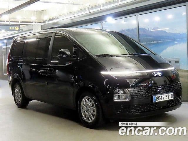 Staria Cargo 5 locuri