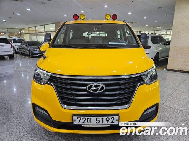 Grand Starex 4WD School Bus