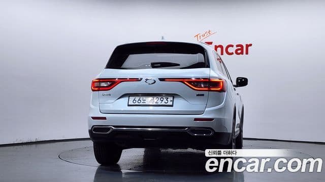 QM6 Motorină 4WD RE Signature
