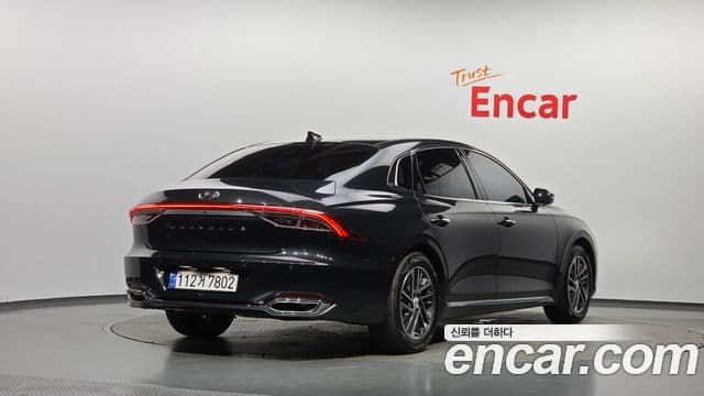 Grandeur 3.0 LPi (Rent-a-car)