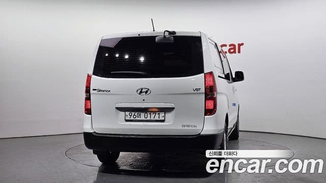Grand Starex Van 5 locuri