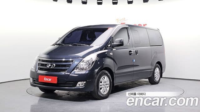 Grand Starex 11 locuri Wagon