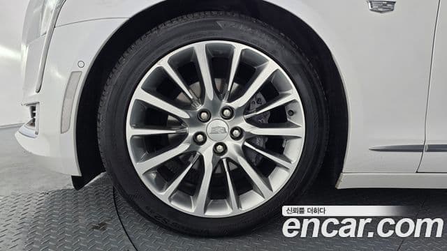 CT6 2.0 Turbo