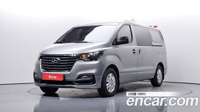 Grand Starex Van 5 locuri