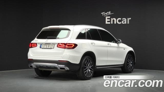 Clasa GLC GLC300e 4MATIC