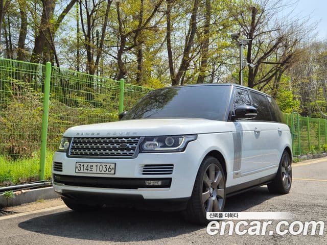 Range Rover 4.4 SDV8 AB LWB Motorină