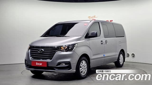 Grand Starex Van 5 locuri