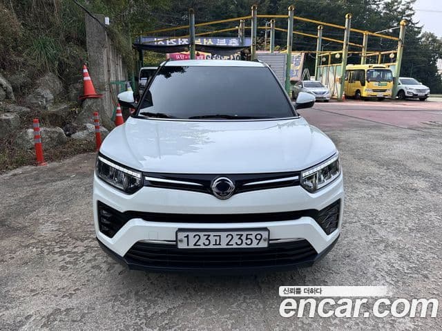 Very New Tivoli Benzină 1.5 2WD