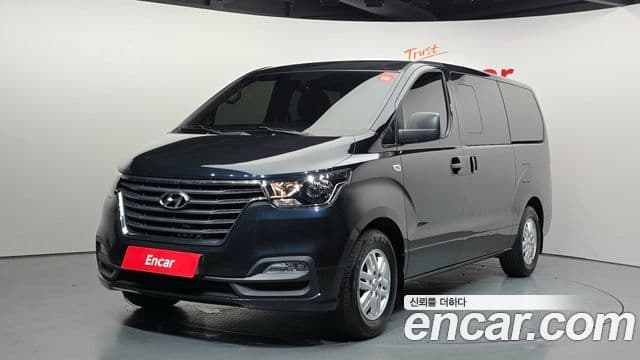 Grand Starex Van 5 locuri
