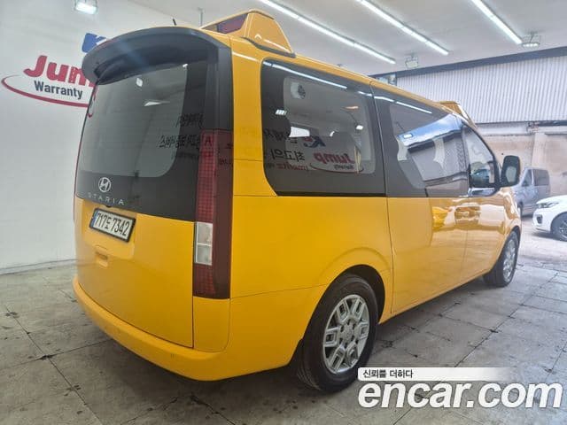 Staria L3.5 School Bus