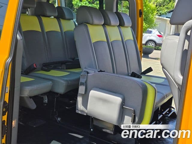 Grand Starex School Bus