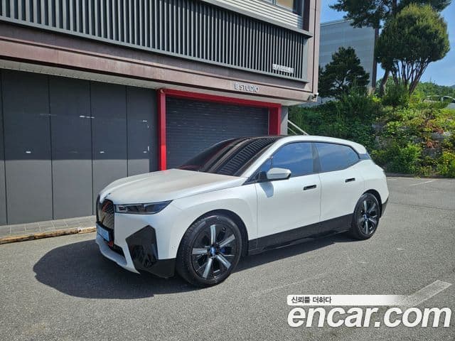iX xDrive50 Sport Plus