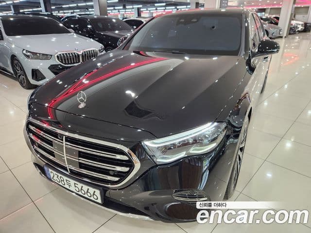 Clasa E E300 4MATIC Exclusive