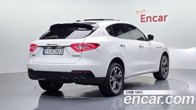 3.0 Motorină AWD