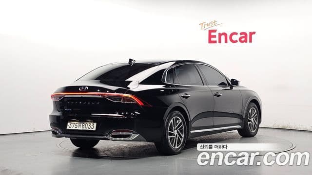 Grandeur 3.0 LPi (Rent-a-car)
