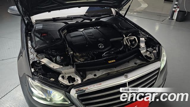 Clasa E E220d 4MATIC Exclusive