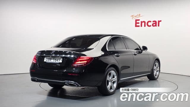Clasa E E220d Avantgarde