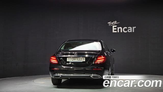 Clasa E E220d Exclusive