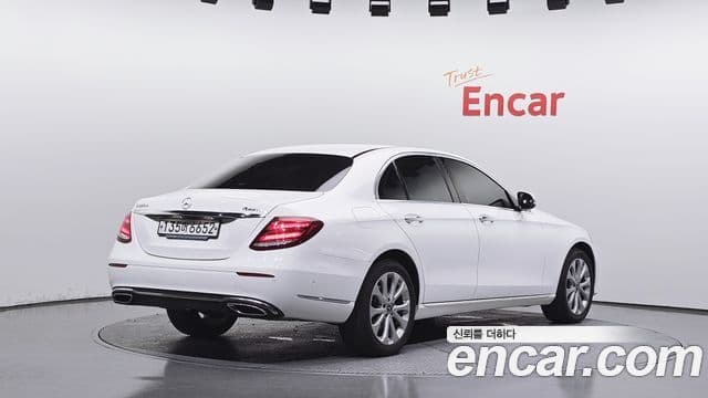Clasa E E220d 4MATIC Exclusive