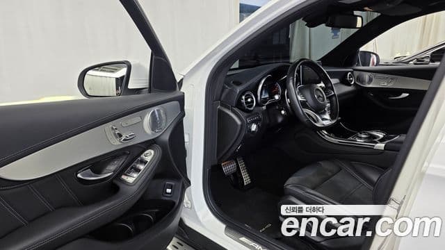 Clasa GLC AMG GLC63 4MATIC+