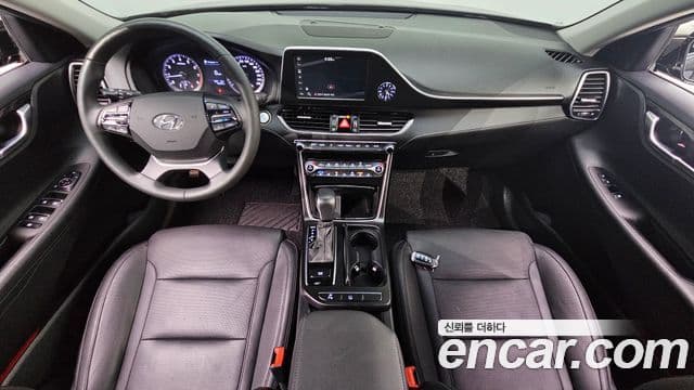 Grandeur 3.0 LPi Modern (Rent-a-car)