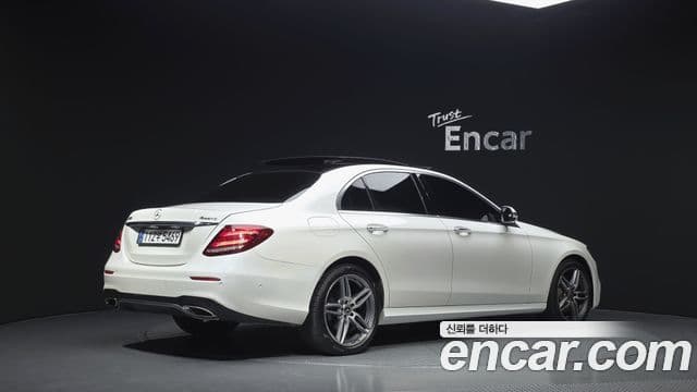 Clasa E E300 4MATIC AMG Line