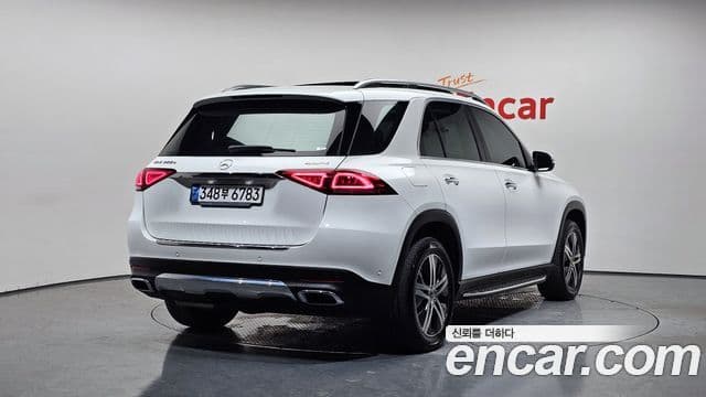 Clasa GLE GLE300d 4MATIC