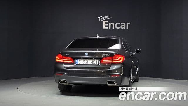 Seria 5 520d xDrive M Sport Plus
