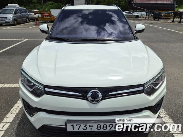 Very New Tivoli Benzină 1.5 2WD