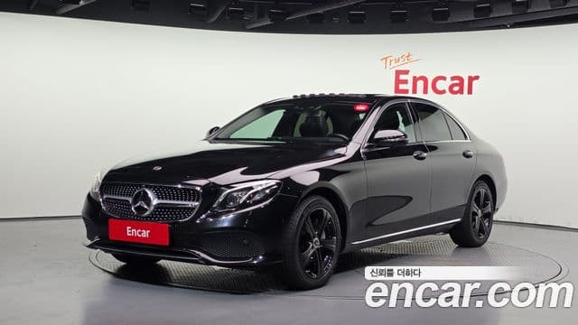 Clasa E E300 4MATIC Avantgarde