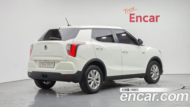 Very New Tivoli Benzină 1.5 2WD