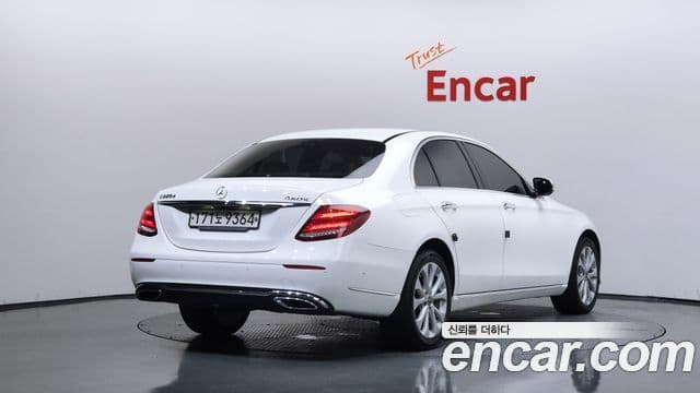 Clasa E E220d 4MATIC Exclusive
