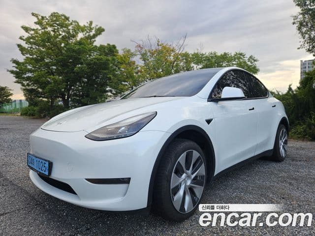 Y Long Range AWD