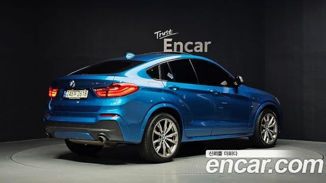 X4 M40i