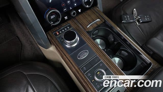 Range Rover 4.4 SDV8 Vogue SE Motorină