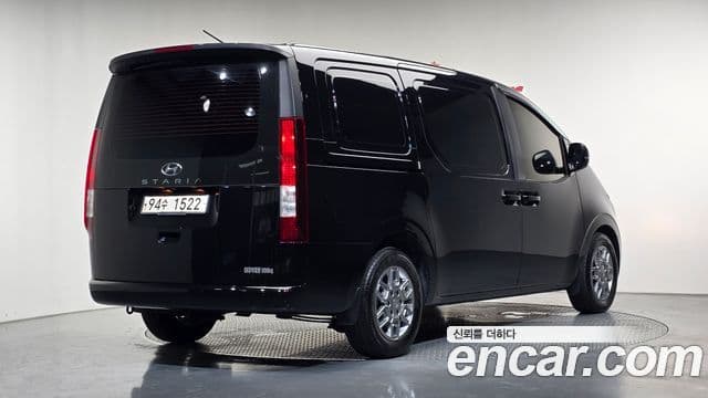Staria L3.5 Cargo 3 locuri
