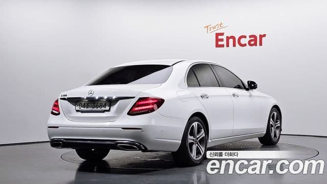 Clasa E E300 Avantgarde