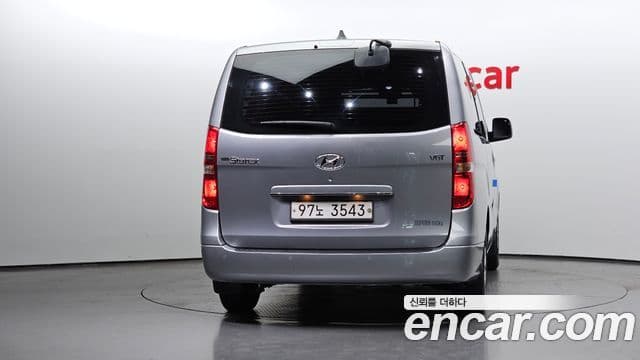 Grand Starex Van 5 locuri