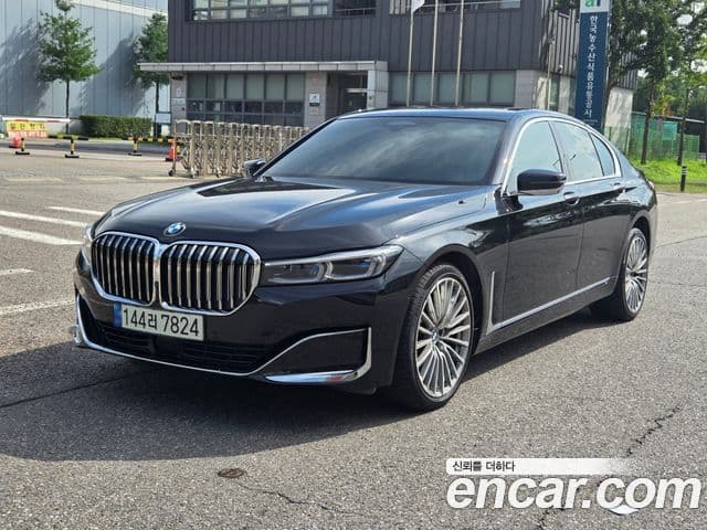 Seria 7 730d xDrive Design Pure Excellence