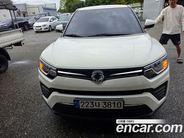 Very New Tivoli Motorină 1.6 2WD