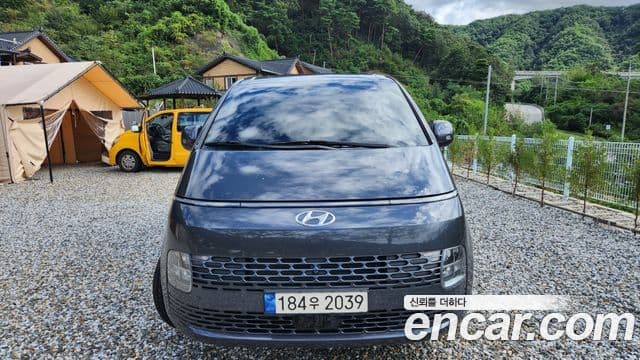 Staria L3.5 Tourer 9 locuri