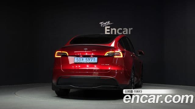 Y Long Range AWD