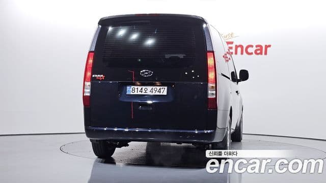 Staria L3.5 Cargo 5 locuri