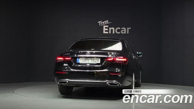 Clasa E E220d 4MATIC Exclusive
