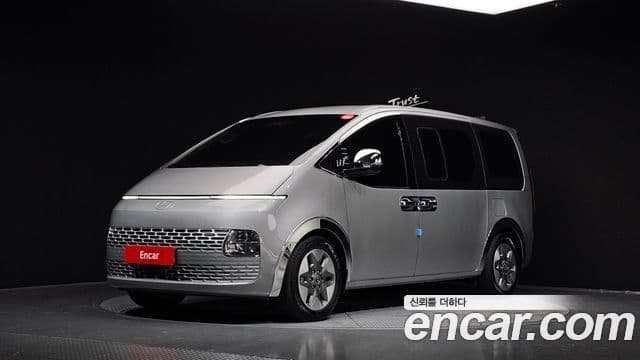 Staria L3.5 Tourer 11 locuri