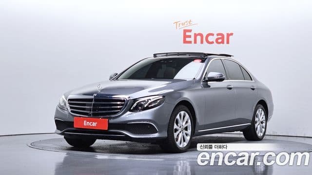 Clasa E E300 4MATIC Exclusive