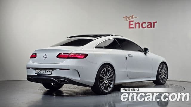 Clasa E E220d Coupé
