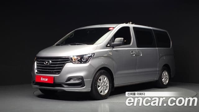 Grand Starex Van 3 locuri