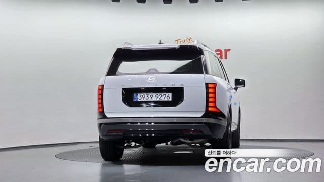 (LX3) Benzină 2.5T 2WD 7 locuri
